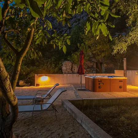 Fetiva Makar 펜션 마카르스카