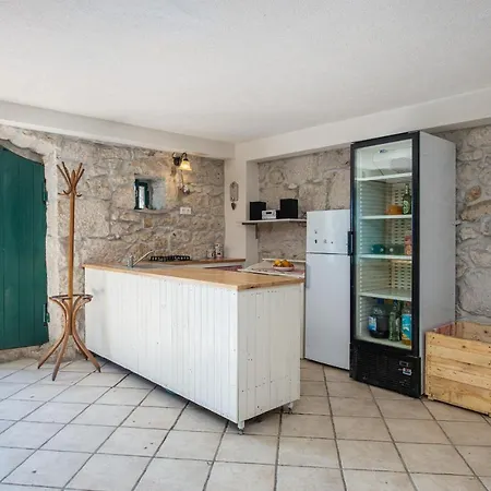 Fetiva Makar Holiday home *