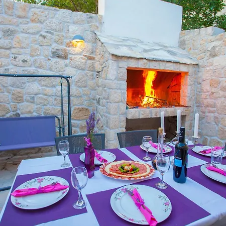 Holiday home Fetiva Makar