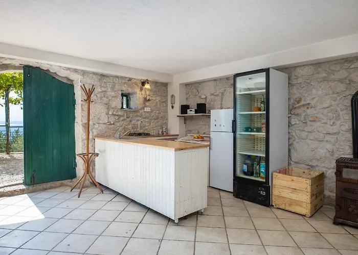 Fetiva Makar Holiday home *