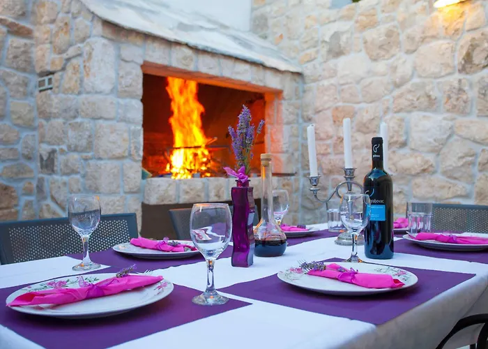 Fetiva Makar Makarska